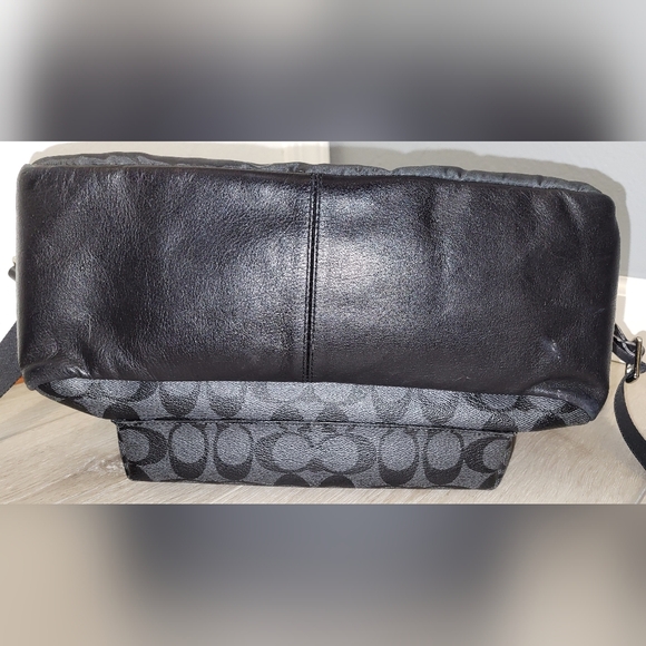 🏇Coach Medium Black Leather Monogram Print Backpack/Tan Coach Wristlet Combo - Picture 14 of 17